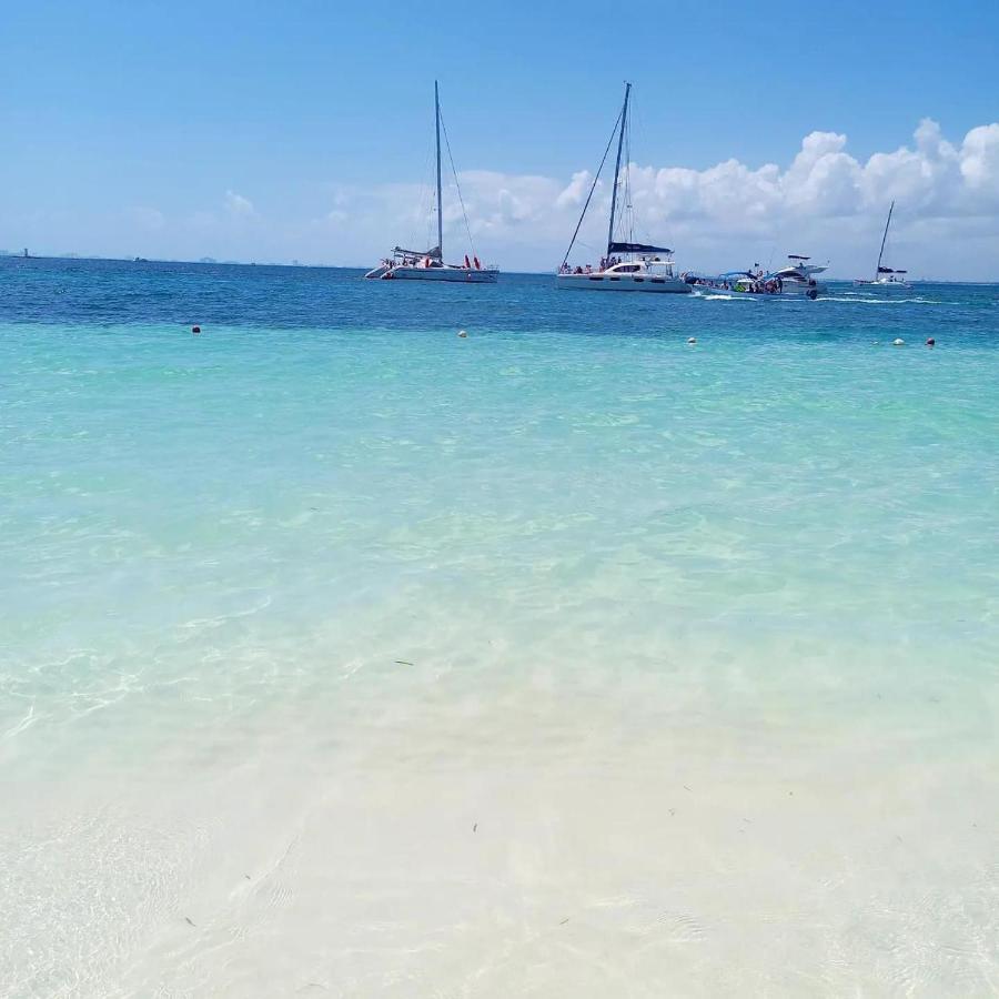 Vc Beach Suites Isla Mujeres Exteriör bild